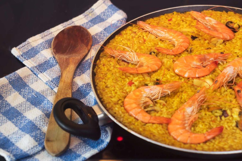 Cocinar al aire libre: ideas fáciles para comidas o cenas en nuestras Casas Rurales de Vicorto